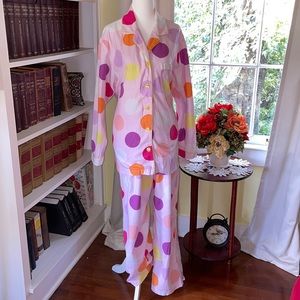 Women’s Victoria’s Secret Pink Polka Dot Flannel Pajama’s Size Medium